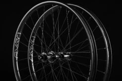 ENVE AM30 Wheelset -Bicycle Component Shop Black AM30Hero4