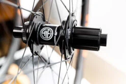 HiFi Hootenanny23 -Bicycle Component Shop SM Ride Hifi Catalog 2019 Web 1022