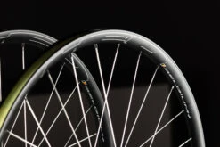 Chris-king Chris King HED Belgium R R45D Disc Wheelset -Bicycle Component Shop xo gallery 30 1597785662942